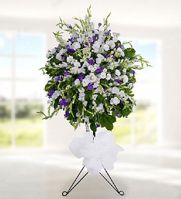  Lisyantus ve Glayr Ferforje Beyaz, mor lisyantus ve beyaz glayr ile hazrlanm al, dn, nian ve nikah iei. NCEK EK SPAR