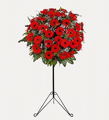 Krmz Gerberalardan Hazrlanm Ferforje Aranjman